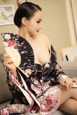 寡妇高潮与继孑_剧情片在线观看高清
